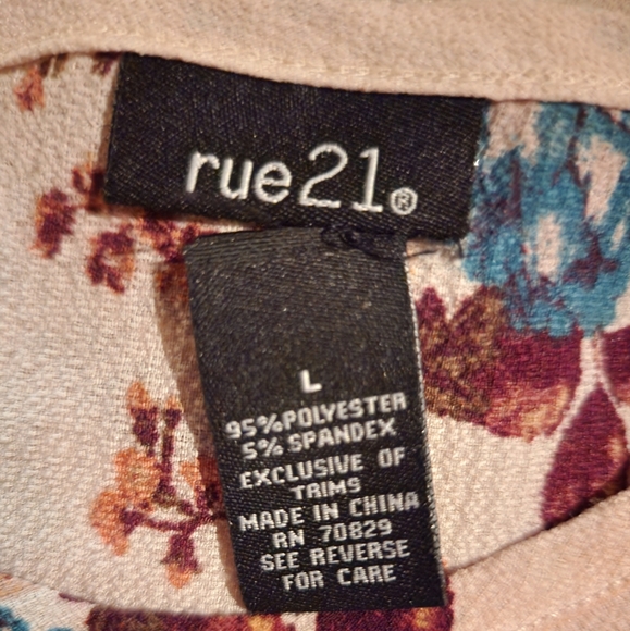 Rue21 Floral Shirt Large - Picture 3 of 3